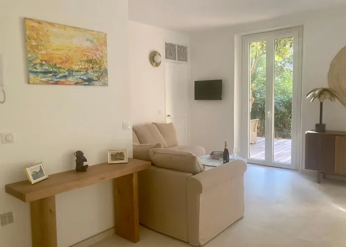 - L'oustaou Apartment